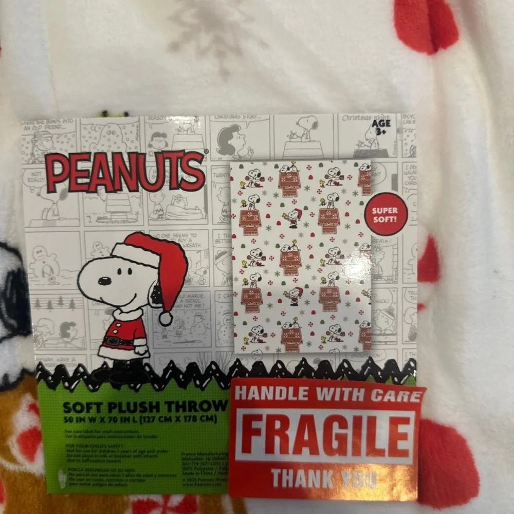 Peanuts theme features